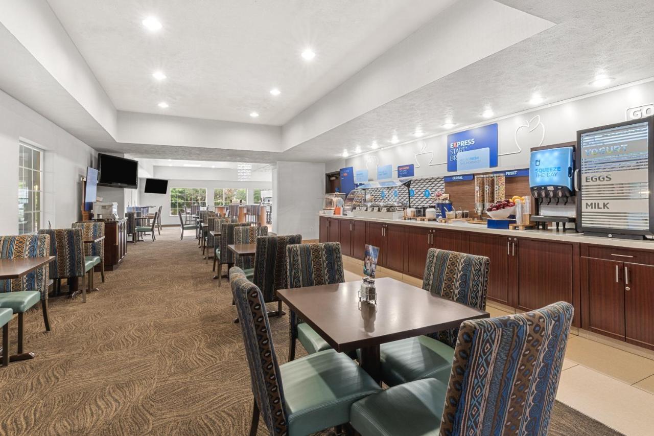 Holiday Inn Express Wenatchee By Ihg מראה חיצוני תמונה