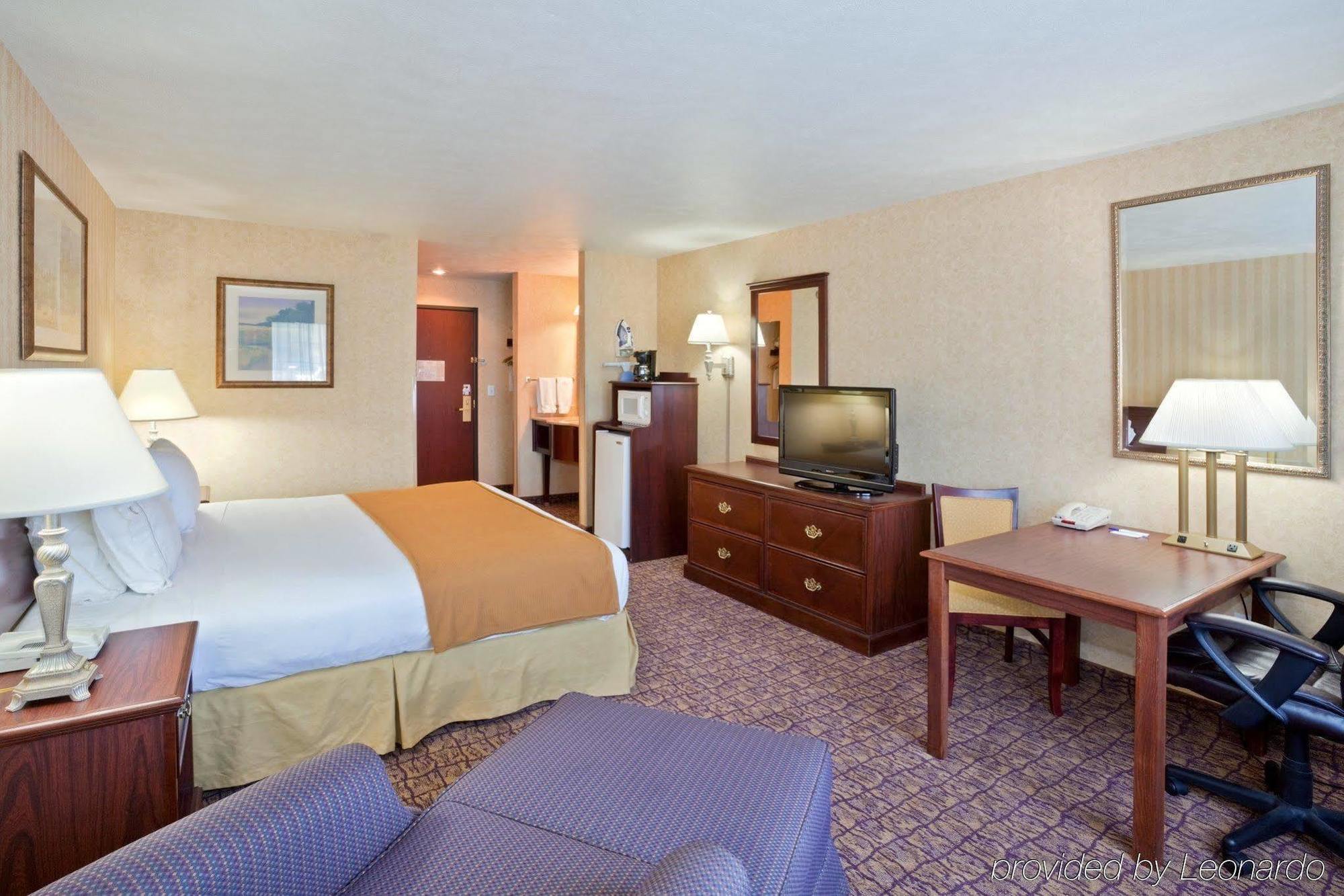 Holiday Inn Express Wenatchee By Ihg מראה חיצוני תמונה